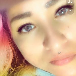 Meet your Posher, Eunice